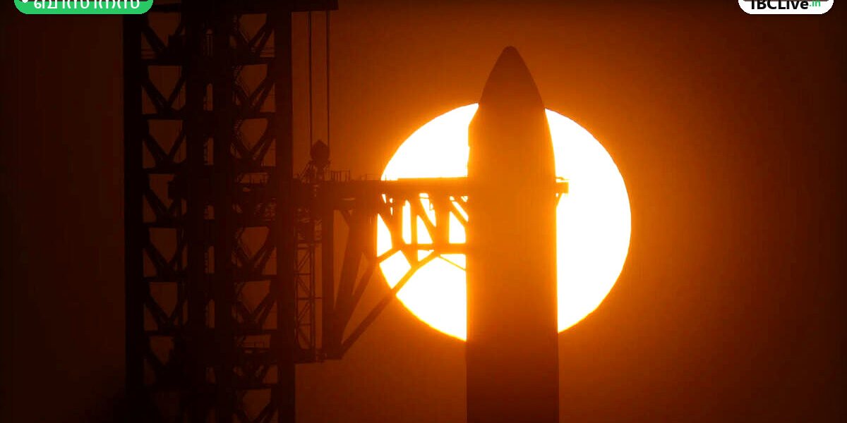 SpaceX-ന്റെ റോക്കറ്റ് വിക്ഷേപിക്കുന്നതിന്റെ ചിത്രം