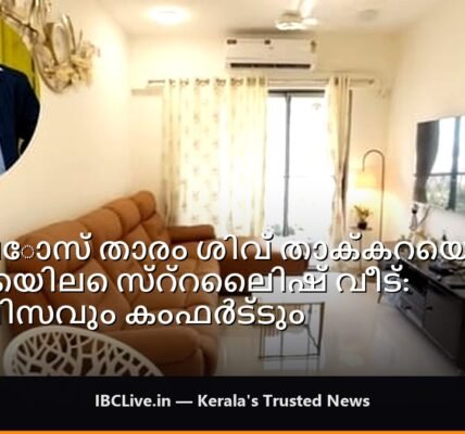 ശിവ് താക്കറെ തന്റെ അവാർഡുകൾ നിറഞ്ഞ ഭിത്തിക്ക് മുന്നിൽ പുഞ്ചിരിച്ചുകൊണ്ട് നിൽക്കുന്നു.