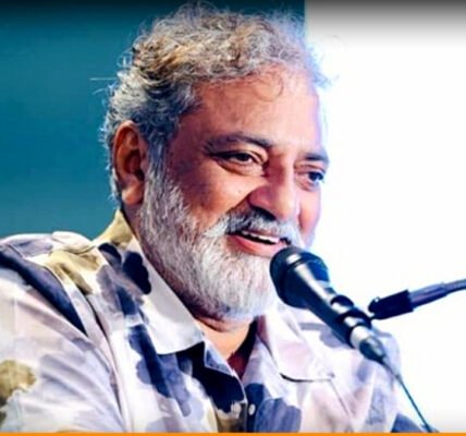 ഒരു അഭിമുഖത്തിൽ സംസാരിക്കുന്ന ജോയ് മാത്യുവിന്റെ ചിത്രം.