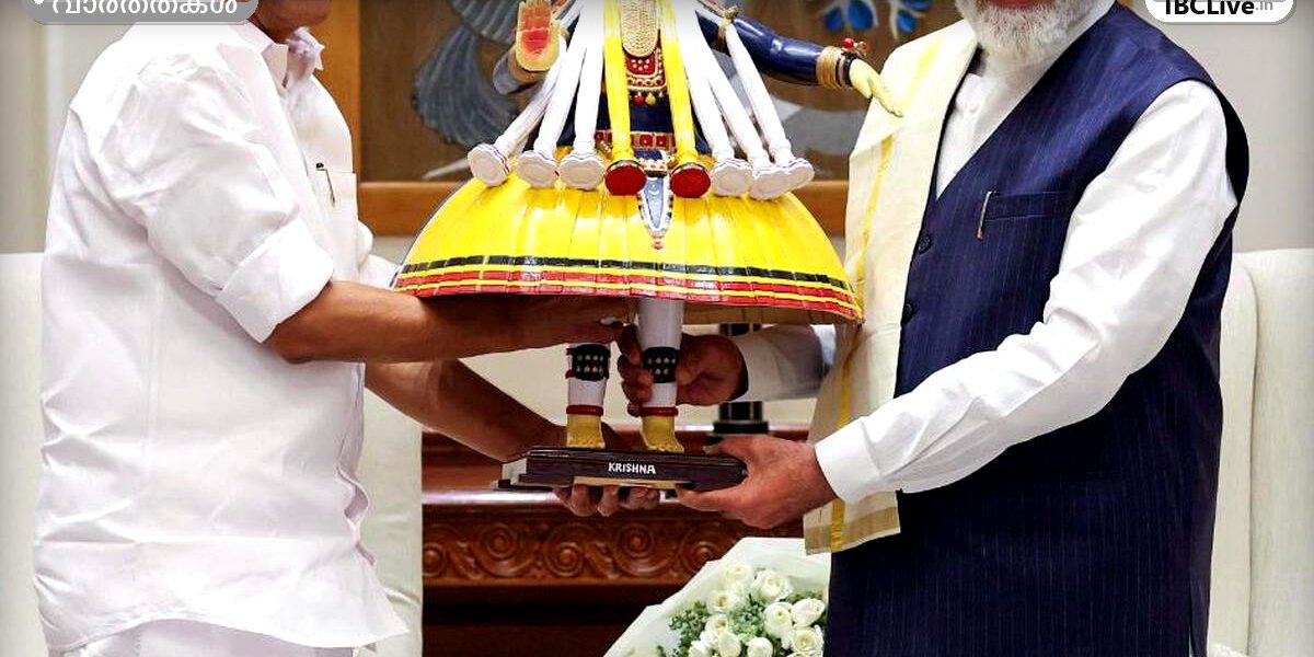 കേരള മുഖ്യമന്ത്രി വി.ഡി. സതീശൻ പ്രധാനമന്ത്രി നരേന്ദ്ര മോദിയുമായി ഡൽഹിയിൽ കൂടിക്കാഴ്ച നടത്തുന്നു.