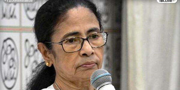 പശ്ചിമ ബംഗാൾ മുൻ മുഖ്യമന്ത്രി മമത ബാനർജിയുടെ ചിത്രം