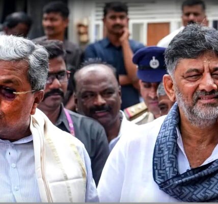 കർണാടക മുഖ്യമന്ത്രി സിദ്ധരാമയ്യ മാധ്യമങ്ങളോട് സംസാരിക്കുന്നു