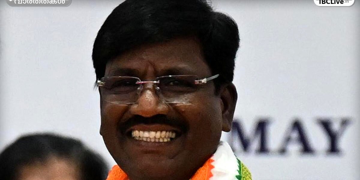 തമിഴ്നാട് ഉന്നത വിദ്യാഭ്യാസ മന്ത്രി പി. വിശ്വനാഥൻ മാധ്യമങ്ങളോട് സംസാരിക്കുന്നു.