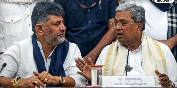 സിദ്ധരാമയ്യയുടെ രാജി കർണാടക ഗവർണർ താവർചന്ദ് ഗെലോട്ടിൻ്റെ ചിത്രം