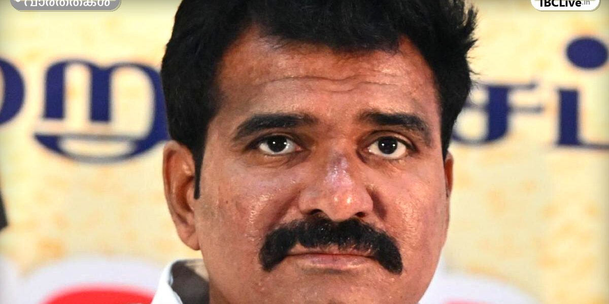 തമിഴ്നാട് നിയമമന്ത്രി സി.ടി.ആർ. നിർമ്മൽ കുമാർ മാധ്യമങ്ങളോട് സംസാരിക്കുന്നു