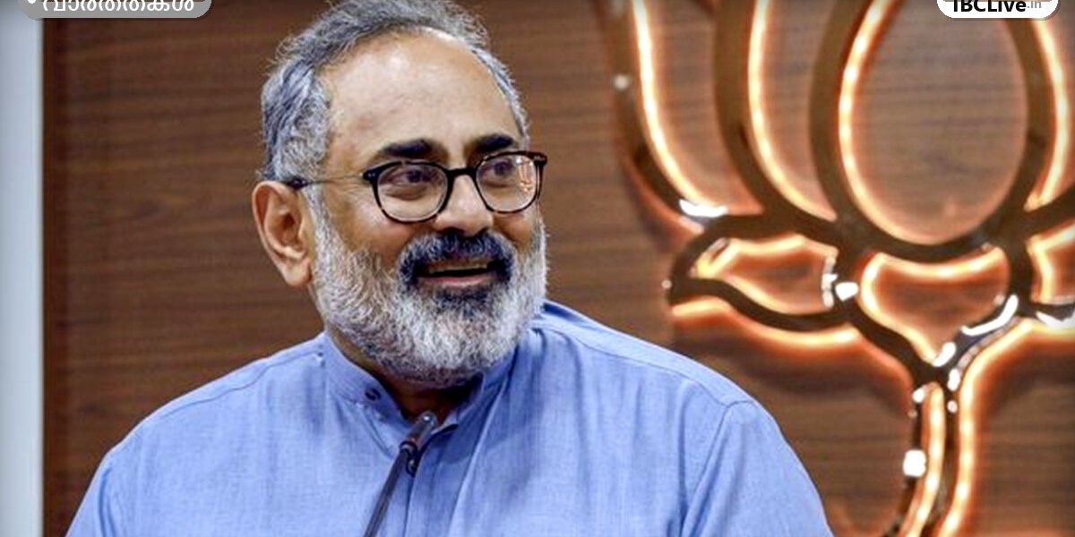 രാജീവ് ചന്ദ്രശേഖർ എംഎൽഎ മാധ്യമങ്ങളോട് സംസാരിക്കുന്നു