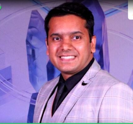 ഓഹരി വിപണിയിലെ ട്രെൻഡുകൾ സൂചിപ്പിക്കുന്ന ഗ്രാഫും ഓഹരി വിലകളും
