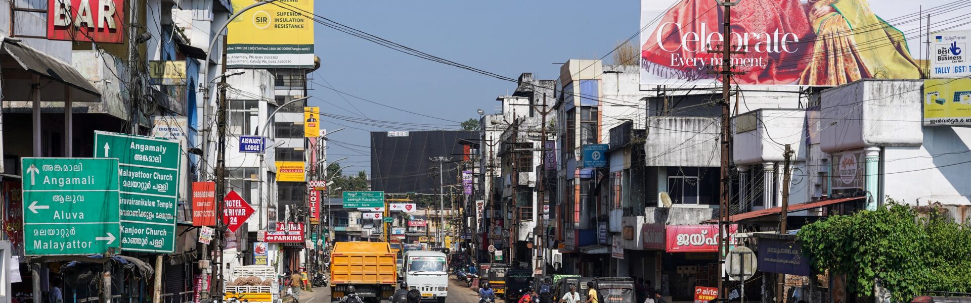 കേരളത്തിലെ എംസി റോഡ്, കാലടി — ഗതാഗത നിയമങ്ങൾ കർശനമാക്കുന്നു